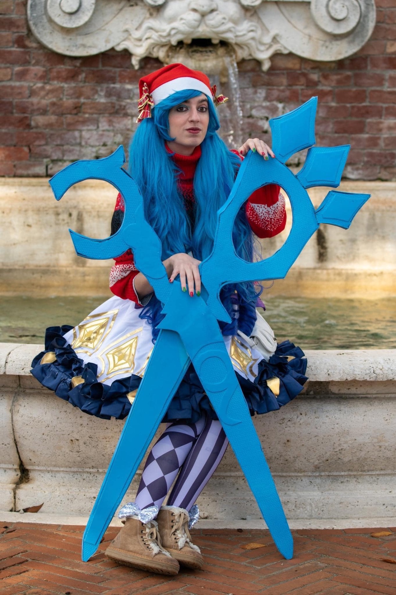 @the_pulcis_cosplay nei panni di Gwen in versione natalizia.