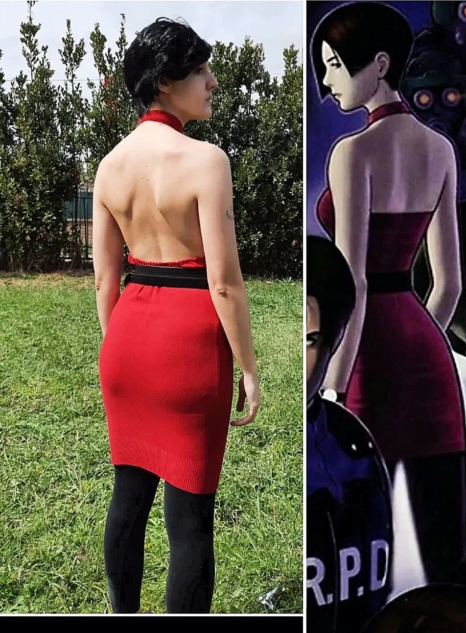 Dettaglio sul retro del vestito di Ada, la cura per il particolare.