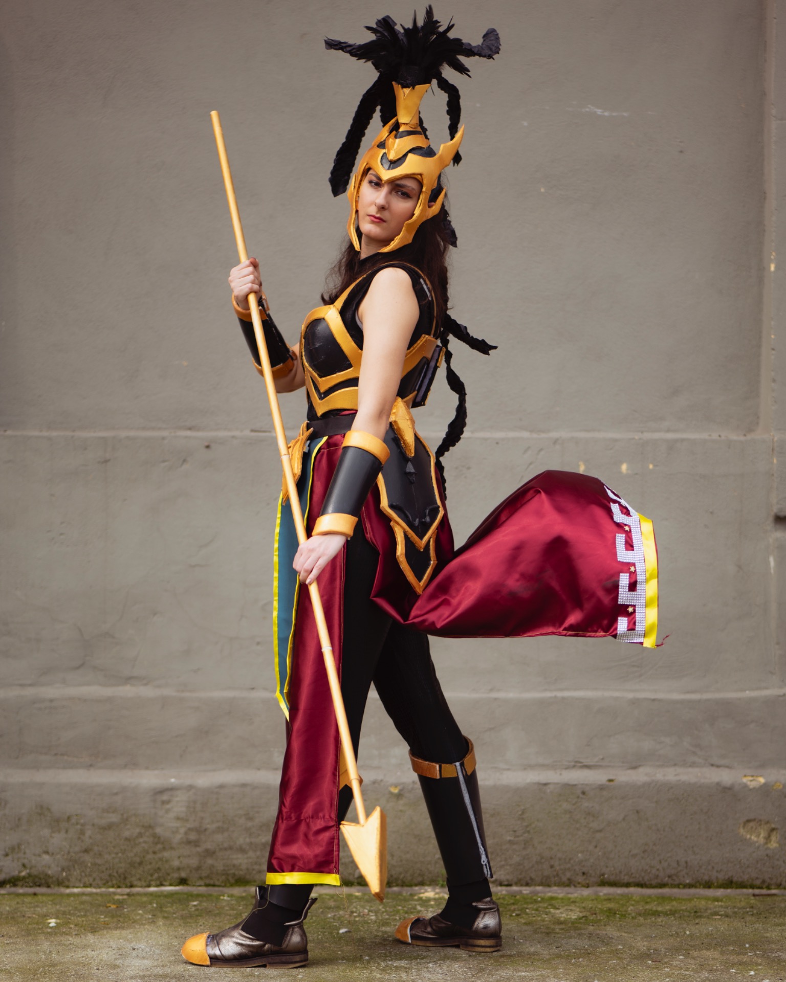 @artyelecosplay nella sua Kalista, qua si può vedere bene anche i dettagli del mantello descritti sotto.